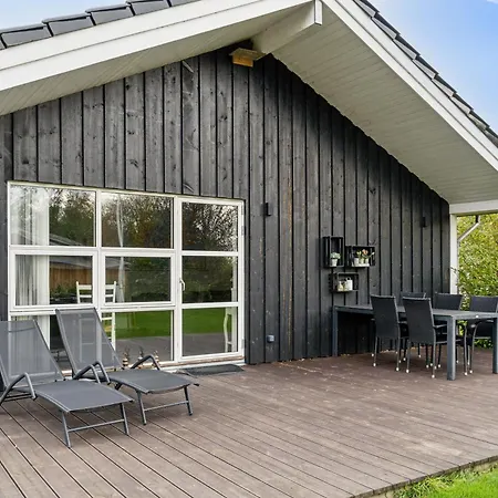 Semesterbostad Nytt Nära Badstranden Dannemare